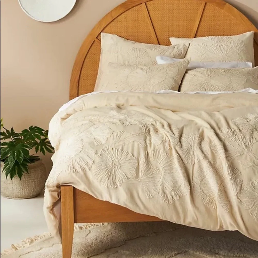 NWOT Anthropologie Ivy Appliqué Duvet Cover QUEEN Z159